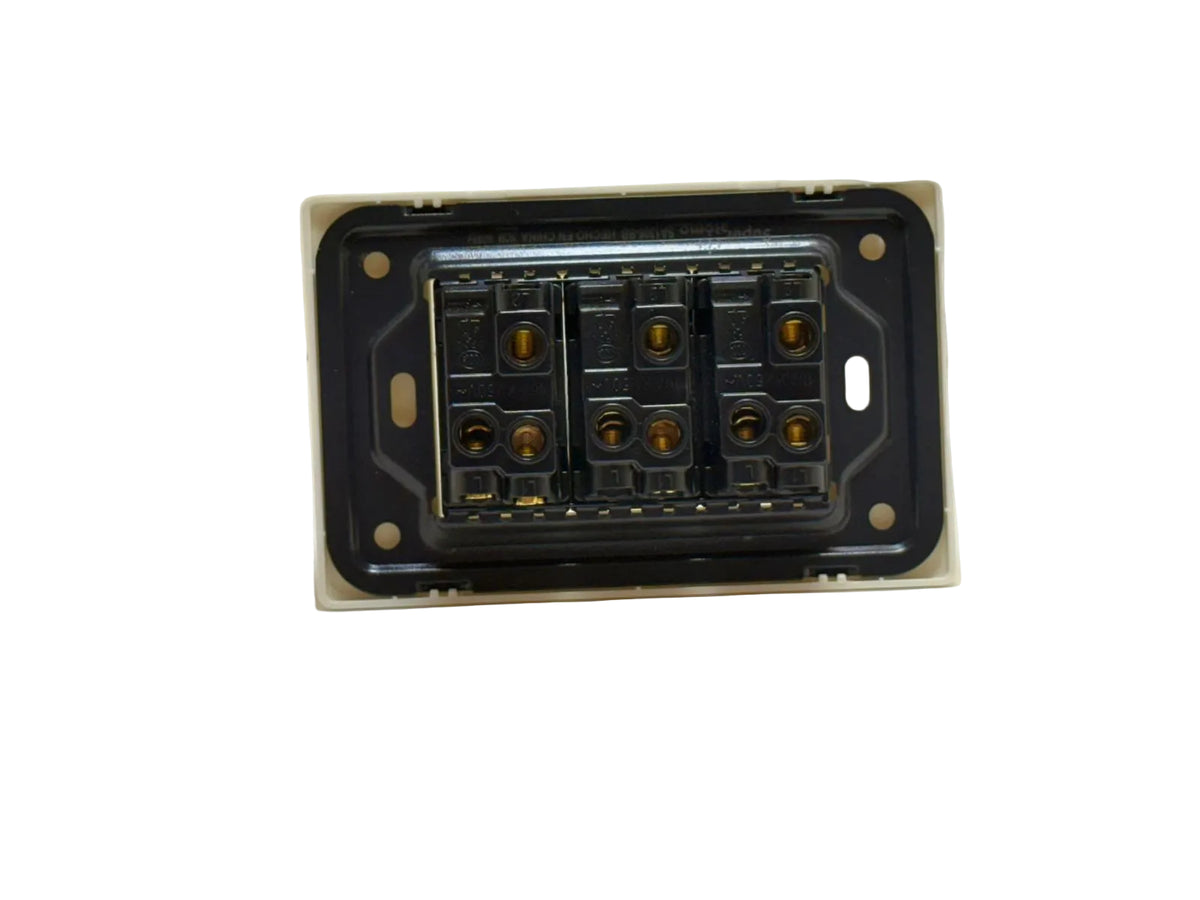 PLACA  CON  3  INTERRUPTORES  DE  ESCALERA  DE  1  MÓDULO